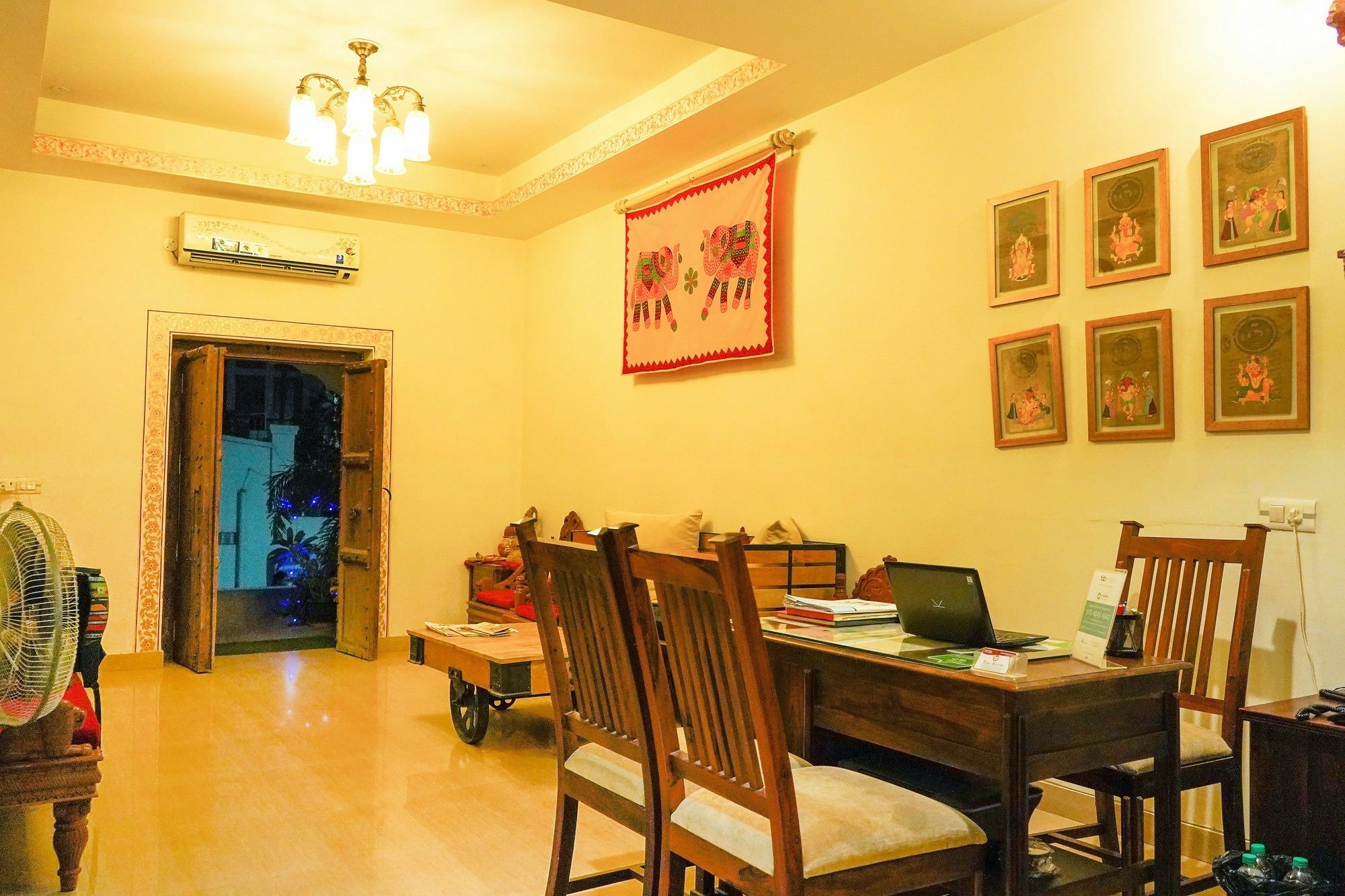 Hotel Raj Kothi Jaipur Airport Kültér fotó